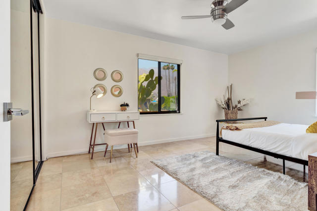 2598 S Camino Real, Palm Springs CA: https://media.crmls.org/mediaz/9c9e75b1-fc29-40b0-8c55-dccfa3bbcb80.jpg