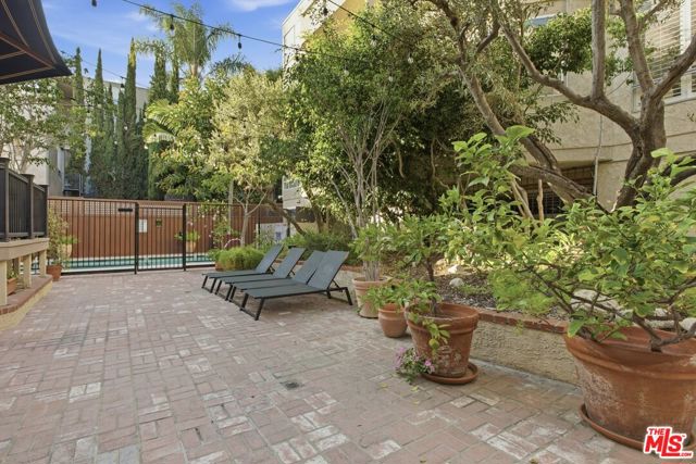 8960 Cynthia Street, West Hollywood CA: https://media.crmls.org/mediaz/9c9ed7c7-e2e3-4a37-bb8b-c1f05329f766.jpg