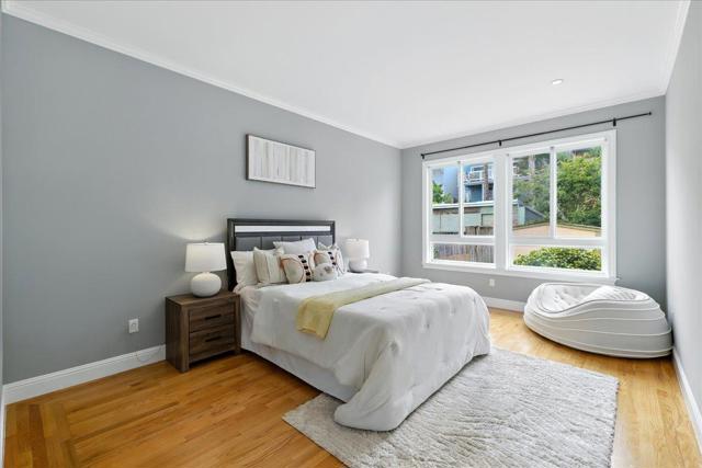 430 Hamilton Street, San Francisco CA: https://media.crmls.org/mediaz/9c9ee6ac-6a71-486c-b46a-51a3169f544b.jpg