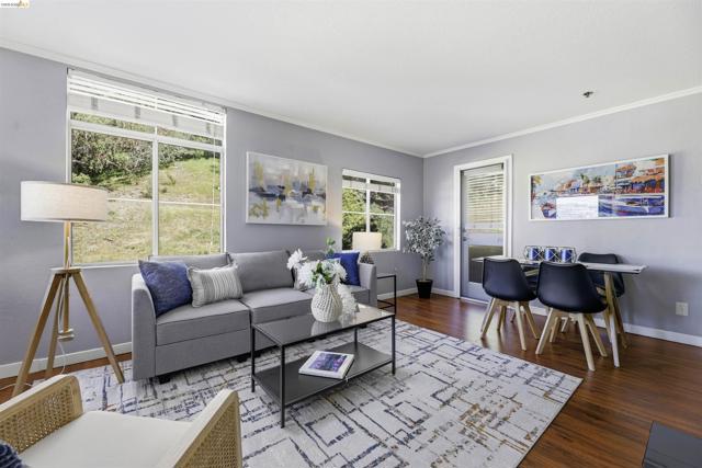 Image 4 of 38 For 535 Pierce 5203