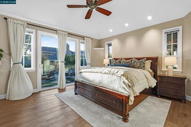 10 Woodside Dr, Danville CA: https://media.crmls.org/mediaz/9c9ef8a4-e73e-40a9-ac63-72e63420244e.jpg