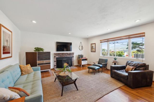 300 4th Street, Montara CA: https://media.crmls.org/mediaz/9c9f186c-7b38-45d6-ae63-7124b4ba9b02.jpg
