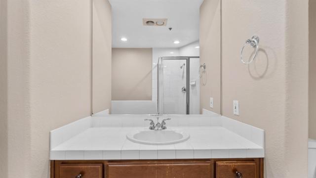 2894 Torrey Pines Rd, La Jolla CA: https://media.crmls.org/mediaz/9c9f36fc-f023-4362-9491-a798b0c7f727.jpg