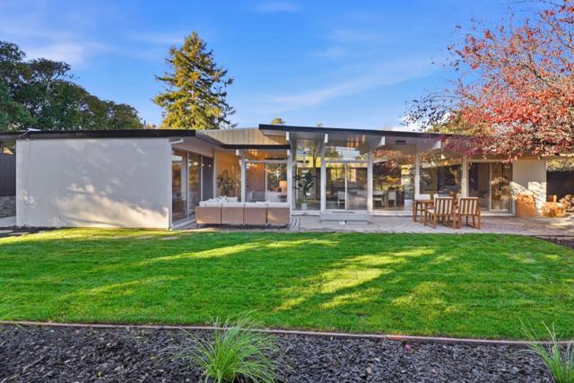 2275 Allegheny Way, San Mateo CA: https://media.crmls.org/mediaz/9c9fafc9-d7b3-4b77-b732-d10aaeb4ab8c.jpg