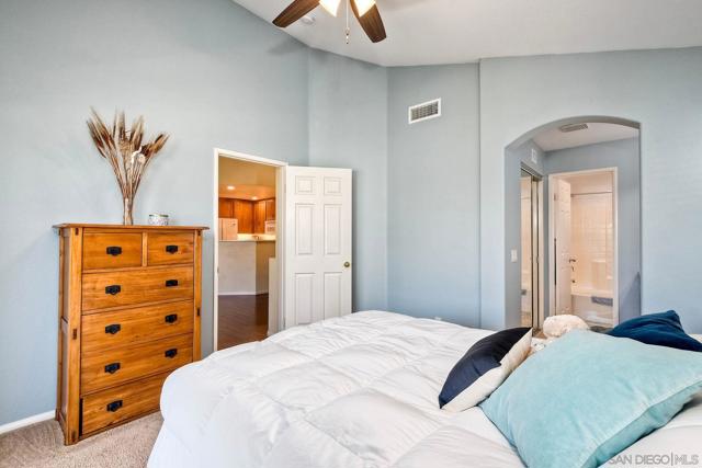 11898 Cypress Canyon Rd, San Diego CA: https://media.crmls.org/mediaz/9c9fd672-a666-4a15-ae5c-3dcbb7c2416b.jpg