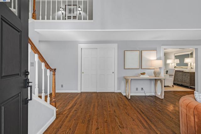 519 Ellesmere Dr, Walnut Creek CA: https://media.crmls.org/mediaz/9ca011ed-9b61-46b6-9b68-ae0e93412c9f.jpg