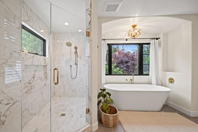 543 Asilomar Boulevard, Pacific Grove CA: https://media.crmls.org/mediaz/9ca119ba-29bb-47a0-b1b9-e64d725a189c.jpg