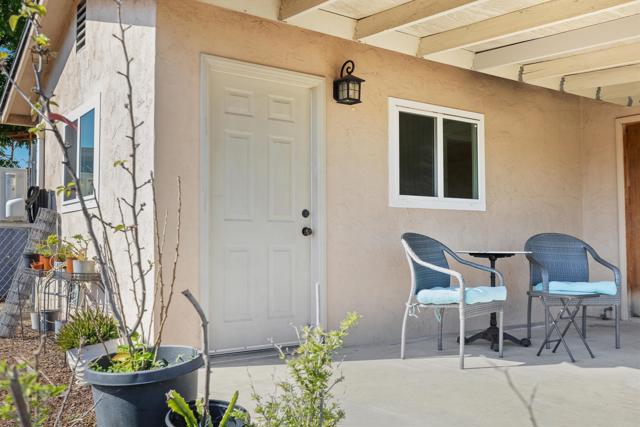 2394 Dryden Avenue, El Cajon CA: https://media.crmls.org/mediaz/9ca12bd7-194e-468c-92f7-3124e0192f0e.jpg