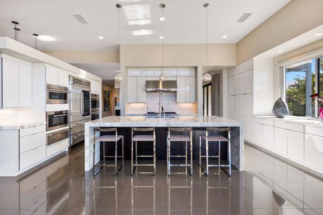 23 Emerald Court, Rancho Mirage CA: https://media.crmls.org/mediaz/9ca234fc-893e-4480-81e8-71b3a1f0caaa.jpg
