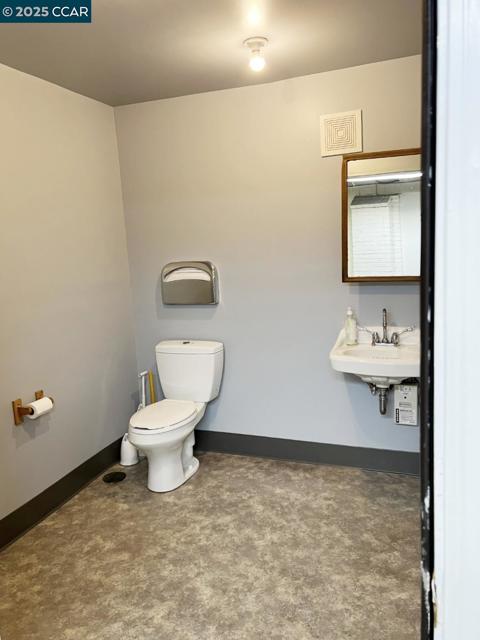 Image 8 of 26 For 1600 Kearney St