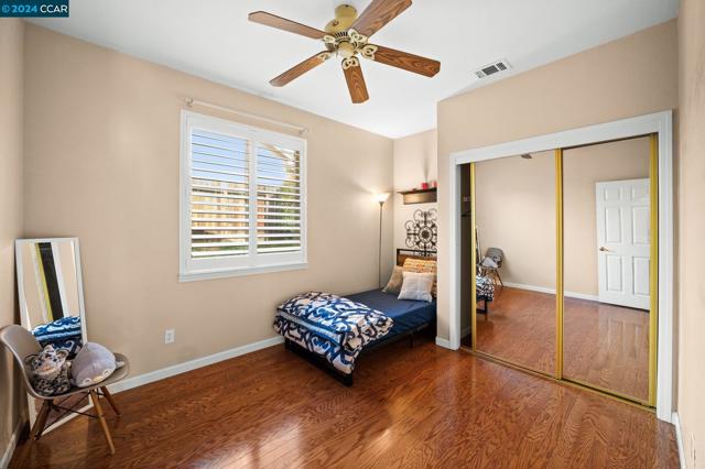 Image 39 of 60 For 915 Oak View Drive
