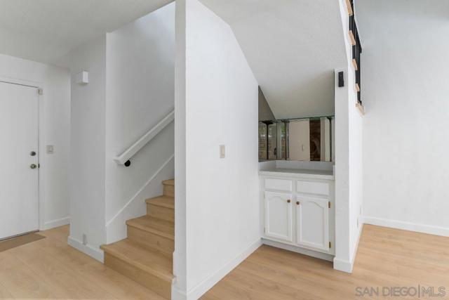 777 Erie Cir N, Milpitas CA: https://media.crmls.org/mediaz/9ca42c11-13f3-4092-aff7-a2a2155a8ff4.jpg
