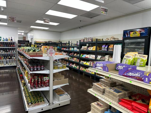 5882 5882 Mowry School Road, Newark CA: https://media.crmls.org/mediaz/9ca483f6-2db6-4bfb-99e3-da495d2ea1ca.jpg