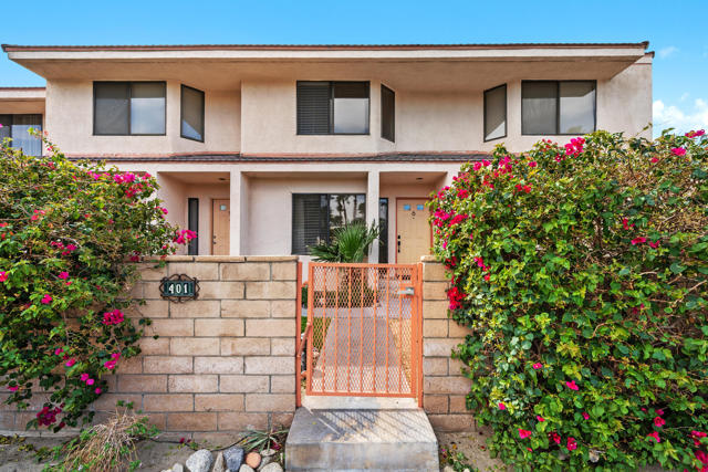 401 E Vista Chino, Palm Springs CA: https://media.crmls.org/mediaz/9ca62a9c-1806-4f8a-bdec-62ac2f9d3397.jpg