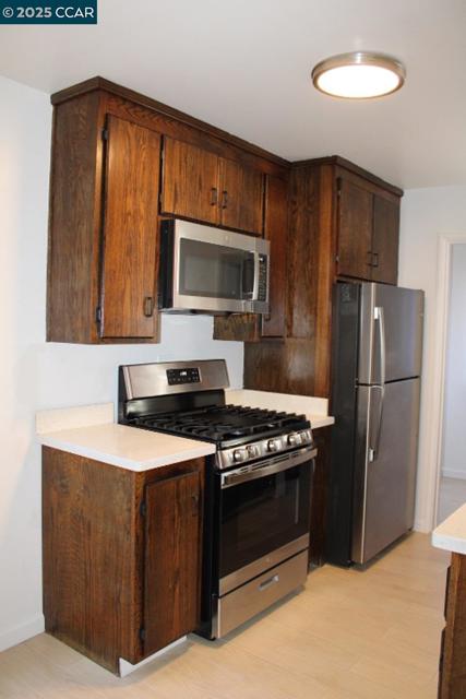 835 33Rd St, Richmond CA: https://media.crmls.org/mediaz/9ca69cc4-141d-42a0-9170-198a84818e98.jpg