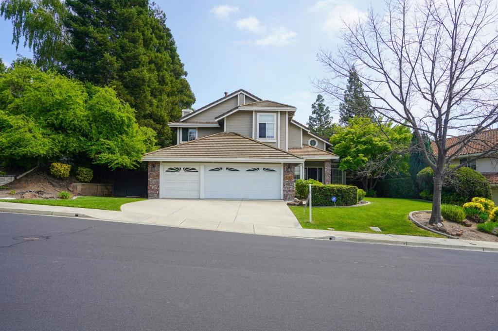 3287 Edinburgh Drive