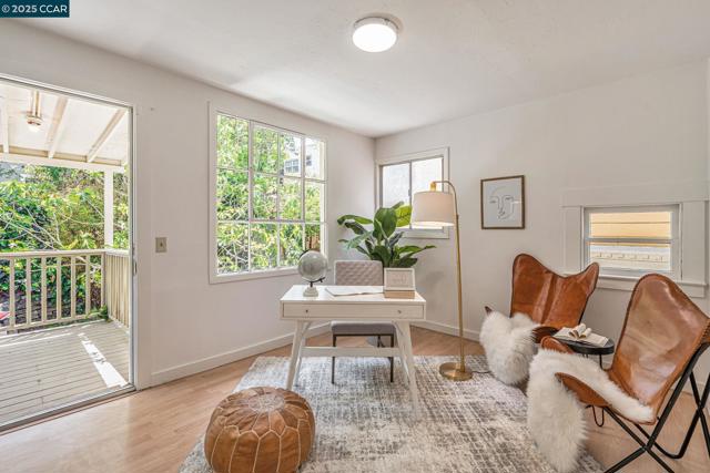 840 E 28th St., Oakland CA: https://media.crmls.org/mediaz/9ca7060c-e8b7-4eb4-9bcb-2ab194b7ff55.jpg