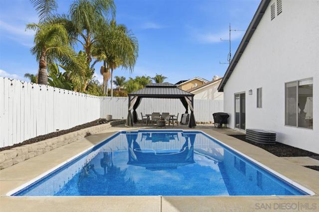 10660 Braverman Drive, Santee CA: https://media.crmls.org/mediaz/9ca7cd1f-4550-4a08-b71e-66655073b57c.jpg