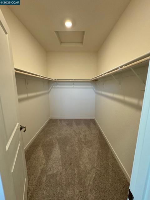 4786 Cantrell Dr, Folsom CA: https://media.crmls.org/mediaz/9ca8dcb4-cf30-418d-849e-bef98d89495b.jpg