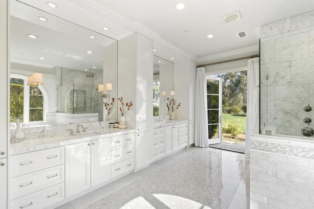 17324 Calle Serena, Rancho Santa Fe CA: https://media.crmls.org/mediaz/9ca8e1ba-17f3-4859-b2d3-9d2022a46880.jpg