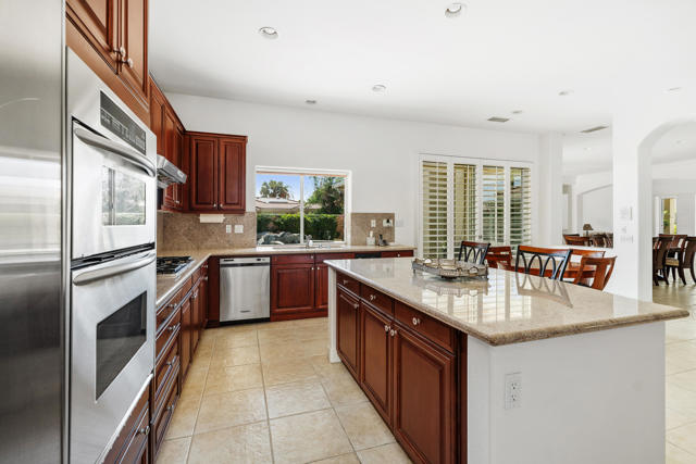Image 12 of 36 For 77 Clavel Court