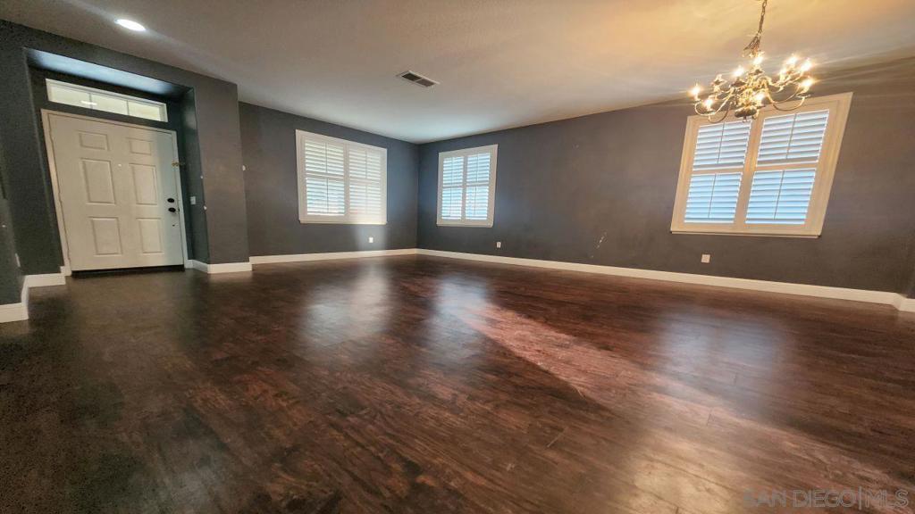 MLS #250045017SD image #14