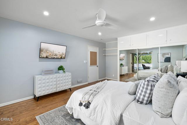 1915 Canyon Close Road, Pasadena CA: https://media.crmls.org/mediaz/9cab125d-a712-4412-bf99-42baaf0796f7.jpg