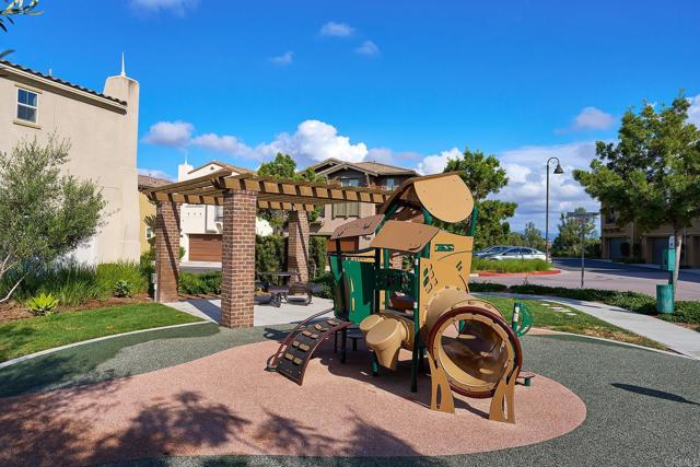 Detail Gallery Image 30 of 41 For 1278 via Fanal, Oceanside,  CA 92056 - 4 Beds | 2/1 Baths