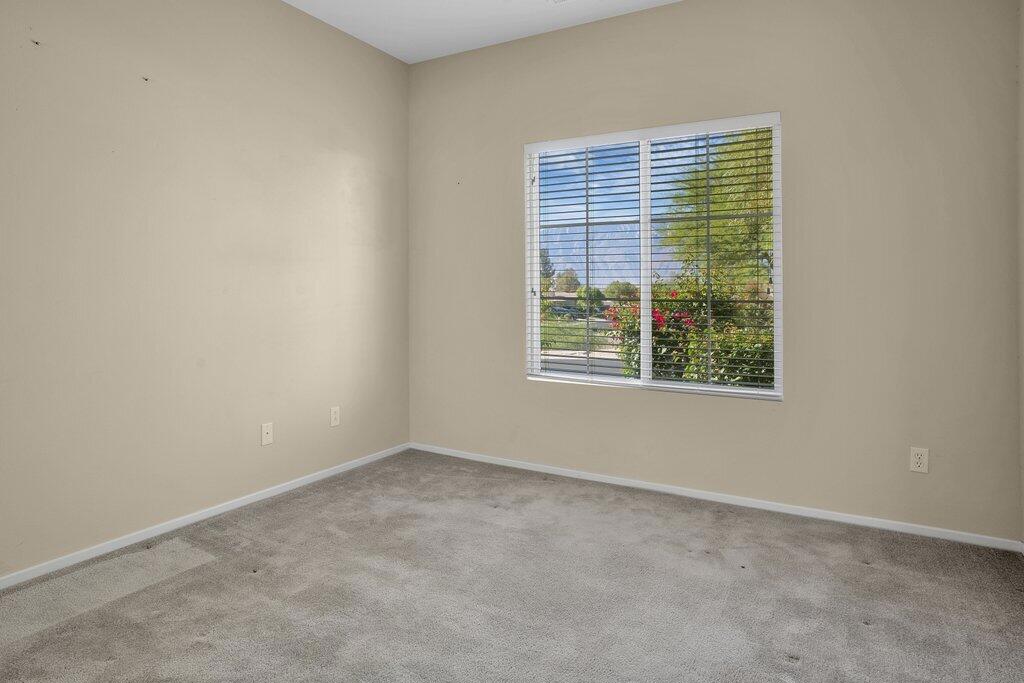 MLS #219138121DA image #5