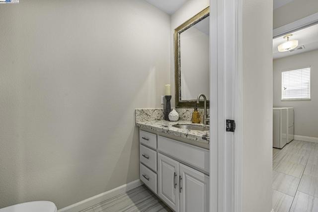 4892 South Pt, Discovery Bay CA: https://media.crmls.org/mediaz/9cabd1d1-74ff-4846-a097-bd184cd77f8f.jpg