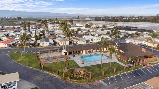 106 Arrowhead Circle, Oxnard CA: https://media.crmls.org/mediaz/9cabe66a-24c2-47f0-a80c-1c8efb2ec634.jpg