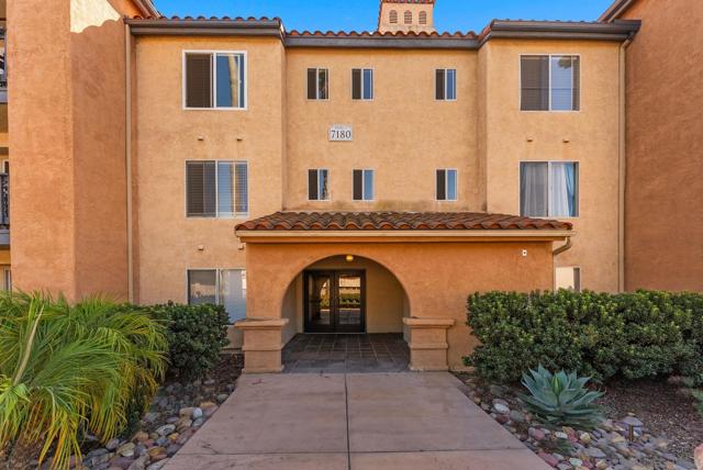 7180 Shoreline, San Diego CA: https://media.crmls.org/mediaz/9cac22e5-7dbd-4760-bfcd-ecf4a6e2f3ee.jpg