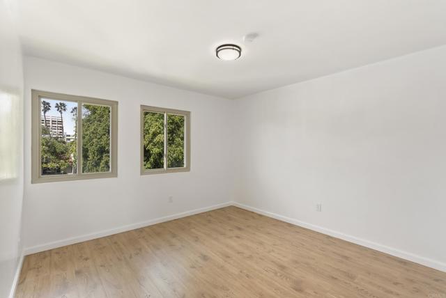 Detail Gallery Image 10 of 47 For 4169 Balboa Way, San Diego,  CA 92117 - 3 Beds | 2/1 Baths