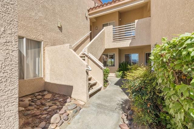78487 Magenta Drive, La Quinta CA: https://media.crmls.org/mediaz/9cad0a98-32ff-4fdd-be0a-7113af0a15c7.jpg