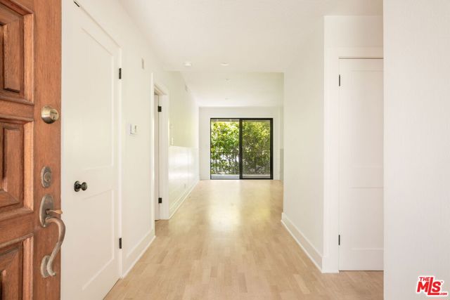 502 San Vicente Boulevard, Santa Monica CA: https://media.crmls.org/mediaz/9cad2e75-85ef-4501-b1bd-6e5abfe43405.jpg