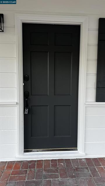 1867 Jacqueline Way, Concord CA: https://media.crmls.org/mediaz/9cad5f4c-05e1-4468-91b8-2e16ea20a45f.jpg