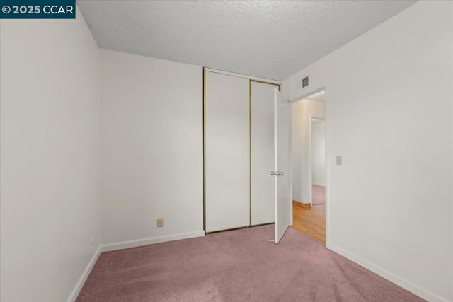 316 Meadows Dr, Vallejo CA: https://media.crmls.org/mediaz/9cad81f0-2910-4c46-a255-e2fa8e76a835.jpg