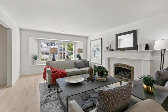 2982 Arguello Drive, Burlingame CA: https://media.crmls.org/mediaz/9caec04a-d2ad-4cc3-ac7d-9d7171ecdc08.jpg