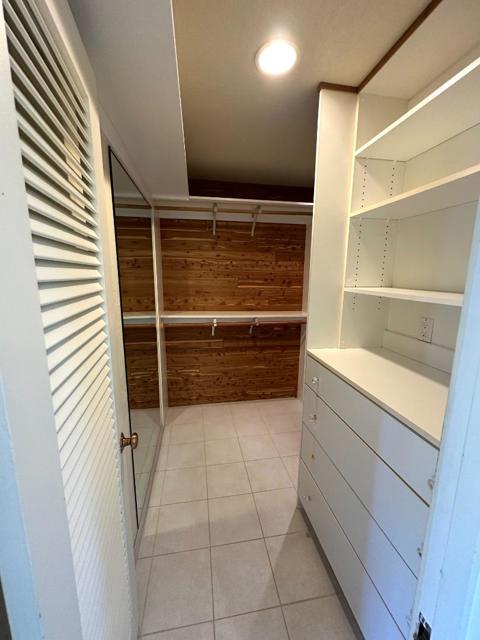 25228 La Loma Drive, Los Altos Hills CA: https://media.crmls.org/mediaz/9caeebe3-c2a4-42fd-a1e3-2e7d0a126a86.jpg