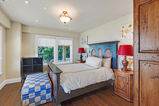 797 Las Olas Dr, Aptos CA: https://media.crmls.org/mediaz/9caf14a5-0b6e-4357-9dca-6178e8623b9d.jpg