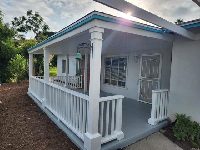 Detail Gallery Image 9 of 19 For 2357 via Monserate, Fallbrook,  CA 92084 - 3 Beds | 2 Baths