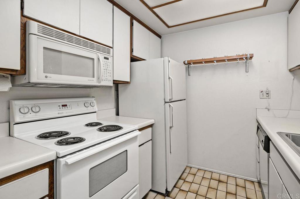 6039 Rancho Mission Rd - photo 16