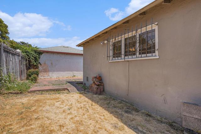 298 Bancroft Avenue, San Leandro CA: https://media.crmls.org/mediaz/9cb081cf-f07d-426f-9ea4-8d8ed6af30c3.jpg