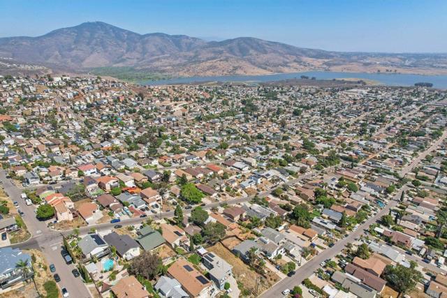 1230 Ramona Avenue, Spring Valley CA: https://media.crmls.org/mediaz/9cb09796-4153-4f9e-ab3c-4dad719cc415.jpg