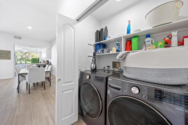 38 Pine Valley Drive, Rancho Mirage CA: https://media.crmls.org/mediaz/9cb2a74f-e183-403d-8dfd-976eccf87b9d.jpg
