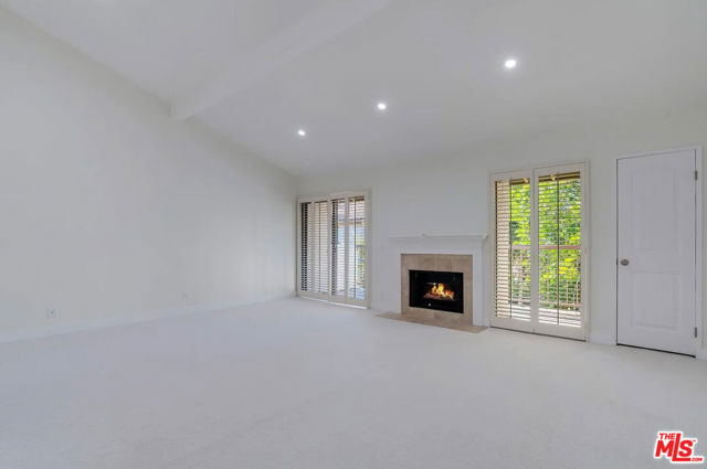 23471 Park Sorrento, Calabasas CA: https://media.crmls.org/mediaz/9cb36907-fbad-417d-9572-63784ac1e32e.jpg