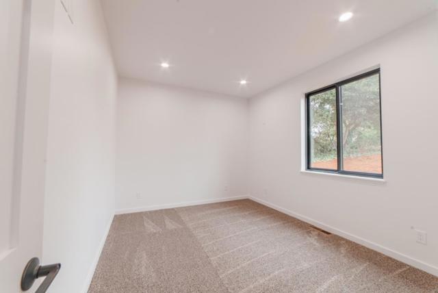 54 Sill Road, Royal Oaks CA: https://media.crmls.org/mediaz/9cb4fb91-64e6-4549-9075-d39036dfd4ea.jpg