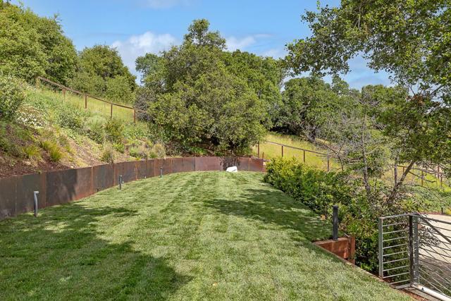 26896 Alejandro Drive, Los Altos Hills CA: https://media.crmls.org/mediaz/9cb520b5-428d-4582-b8fd-6bee42043001.jpg