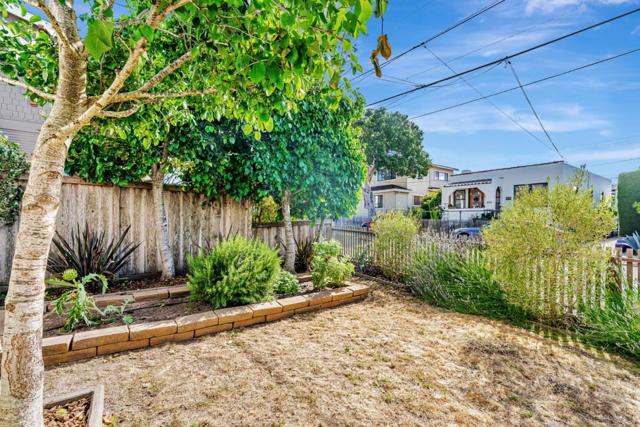 501 7th Street, Pacific Grove CA: https://media.crmls.org/mediaz/9cb5913b-de0f-4a40-aec5-d209161055cb.jpg