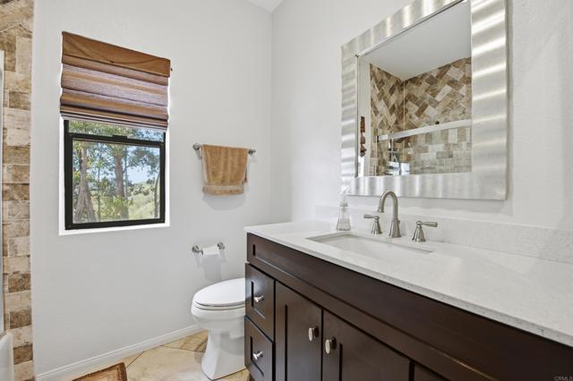 Detail Gallery Image 14 of 49 For 17345 Iron Mountain Dr, Poway,  CA 92064 - 4 Beds | 3/1 Baths